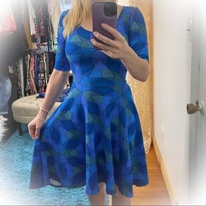 💕New With Tag Blue Lularoe Nicole Fit & Flare Dress💕